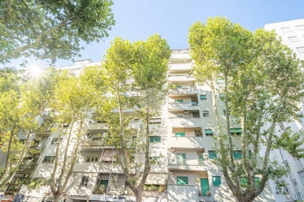 appartamento in vendita a Roma in zona Appio Latino