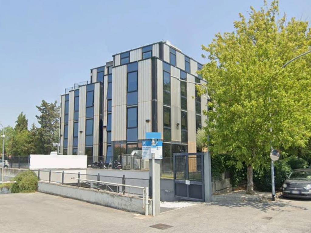 ufficio in vendita a Roma in zona Giuliano Dalmata