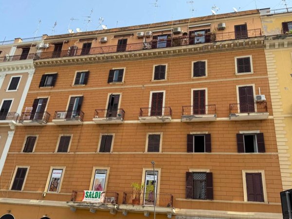 appartamento in vendita a Roma in zona Tuscolano
