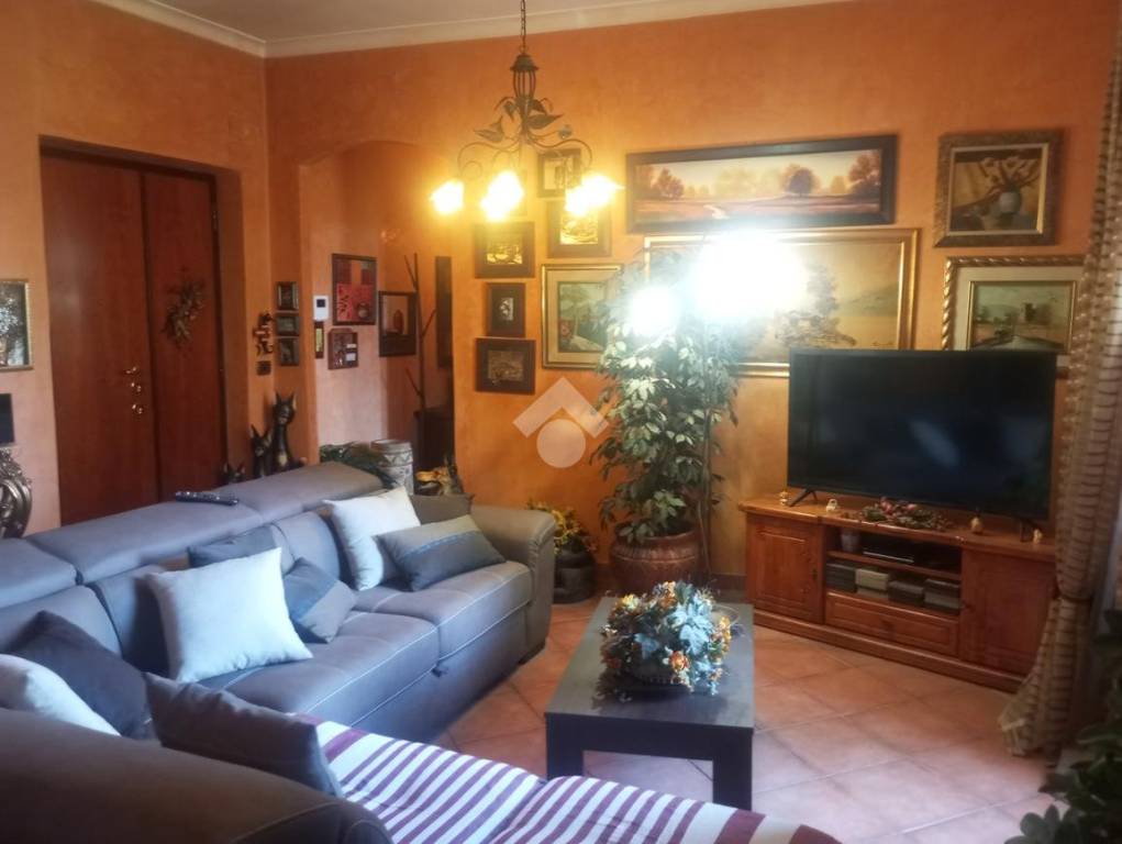 appartamento in vendita a Roma in zona Ostiense