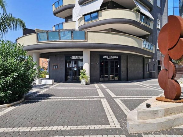 negozio in vendita a Roma in zona Trionfale