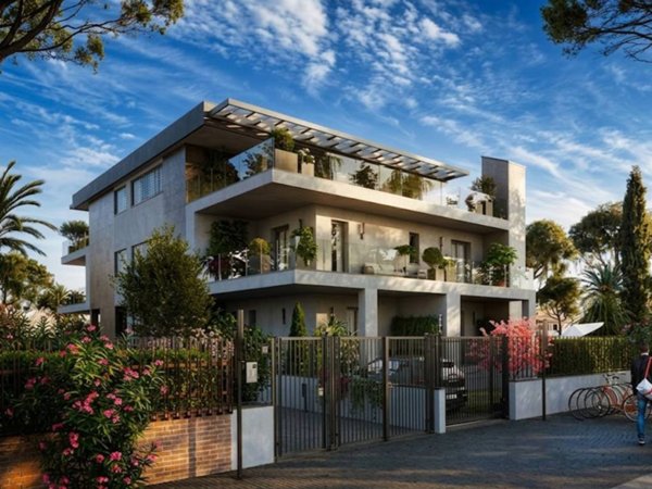 appartamento in vendita a Roma in zona Axa