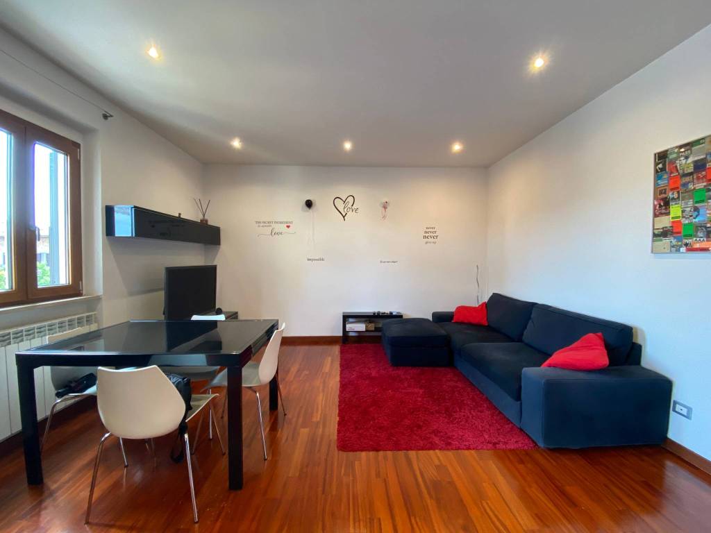 appartamento in vendita a Roma in zona Appio Claudio