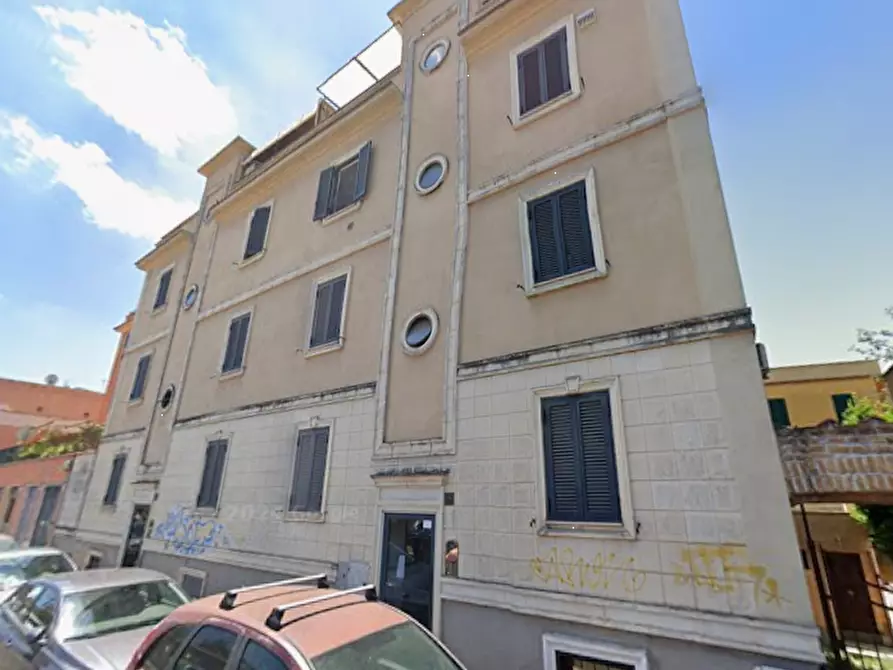 appartamento in vendita a Roma in zona Tuscolano