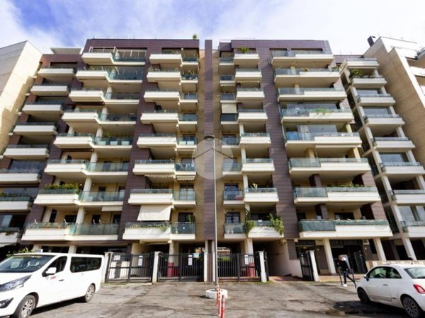 appartamento in vendita a Roma in zona Ostiense