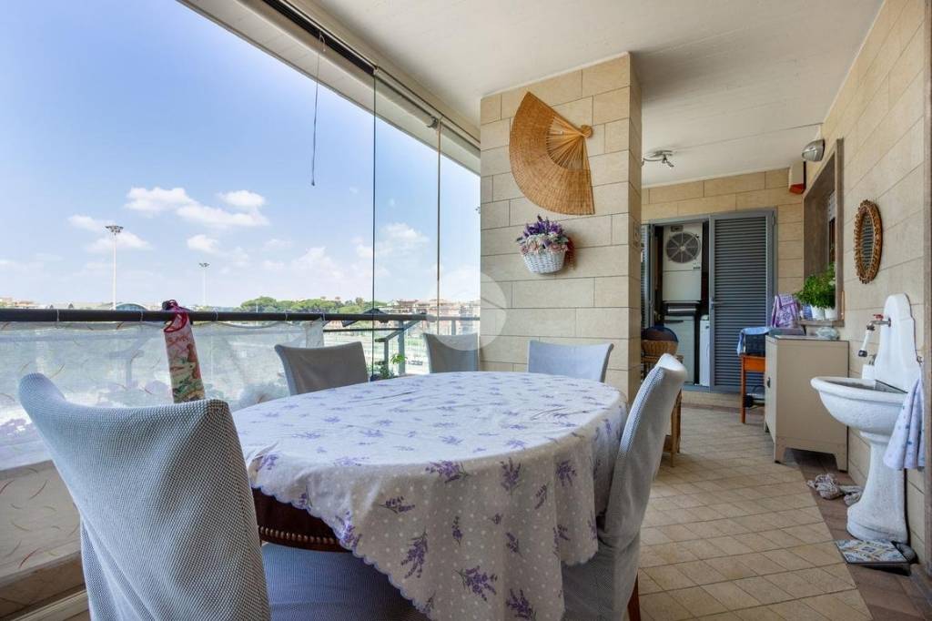appartamento in vendita a Roma in zona Ostiense