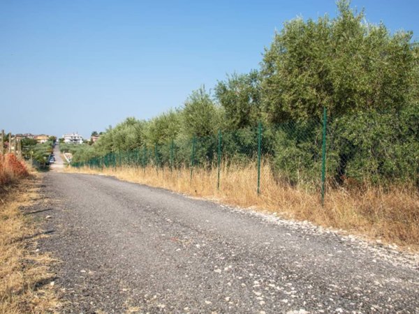 terreno agricolo in vendita a Roma in zona Lunghezza