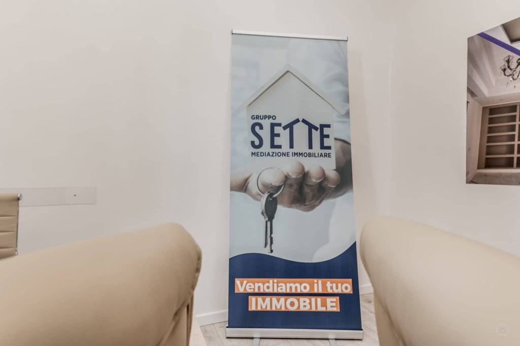 appartamento in vendita a Roma in zona Ostia