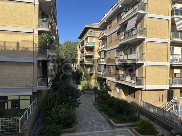 appartamento in vendita a Roma in zona Aurelio