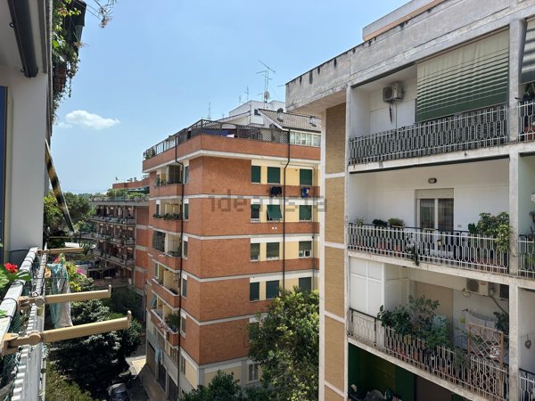 appartamento in vendita a Roma in zona Portuense