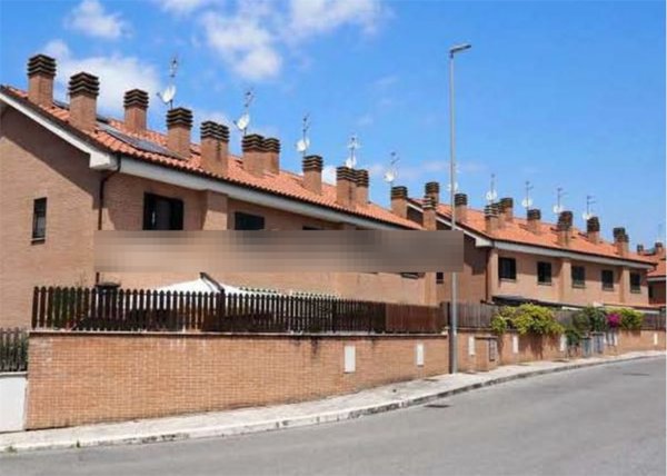 casa indipendente in vendita a Roma in zona Collatino