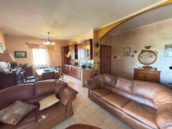 appartamento in vendita a Roma in zona Finocchio