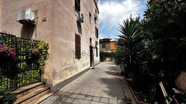 appartamento in vendita a Roma in zona Prenestino-Centocelle