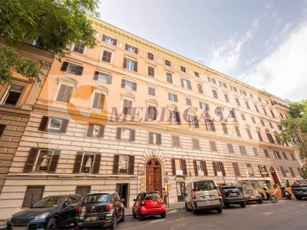 negozio in vendita a Roma in zona Ludovisi/Sallustiano