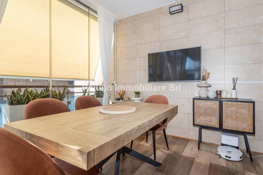 appartamento in vendita a Roma in zona Ardeatino