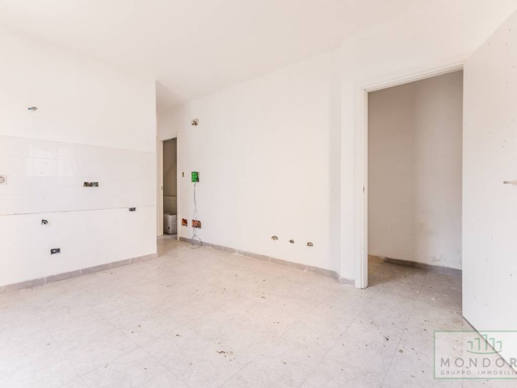 appartamento in vendita a Roma in zona Acilia