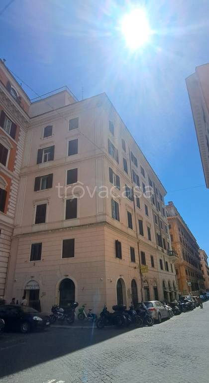 appartamento in vendita a Roma in zona Castro Pretorio