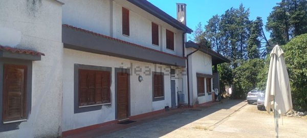 casa indipendente in vendita a Roma in zona Infernetto
