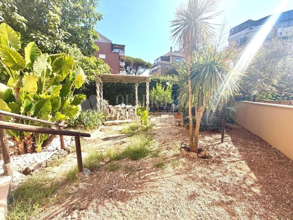 appartamento in vendita a Roma in zona Aurelio