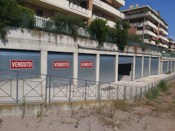 casa indipendente in vendita a Roma in zona Mezzocammino