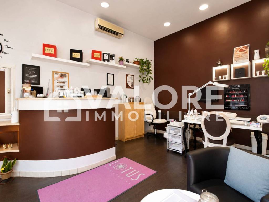 negozio in vendita a Roma in zona Monte Sacro/Talenti
