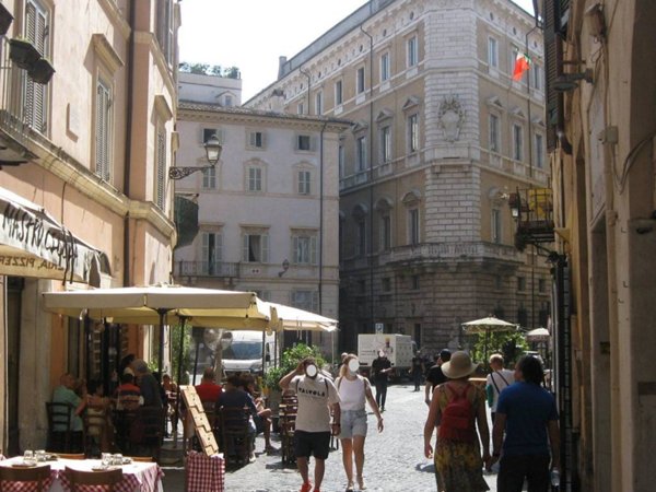 appartamento in vendita a Roma in zona Parione/Sant'Eustachio