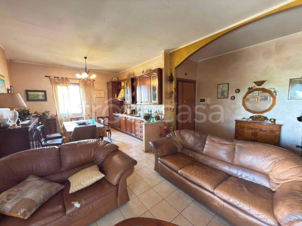 appartamento in vendita a Roma in zona Prenestino-Centocelle