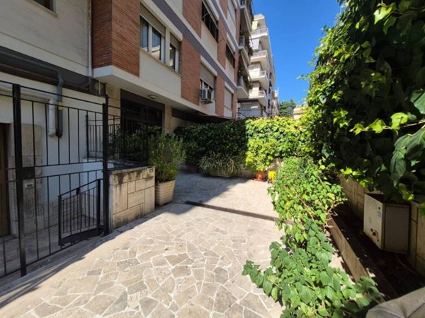 appartamento in vendita a Roma in zona Collatino