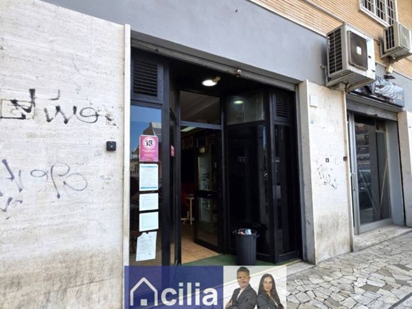 negozio in vendita a Roma in zona Portuense