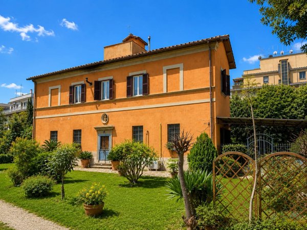 casa indipendente in vendita a Roma in zona Appio Latino