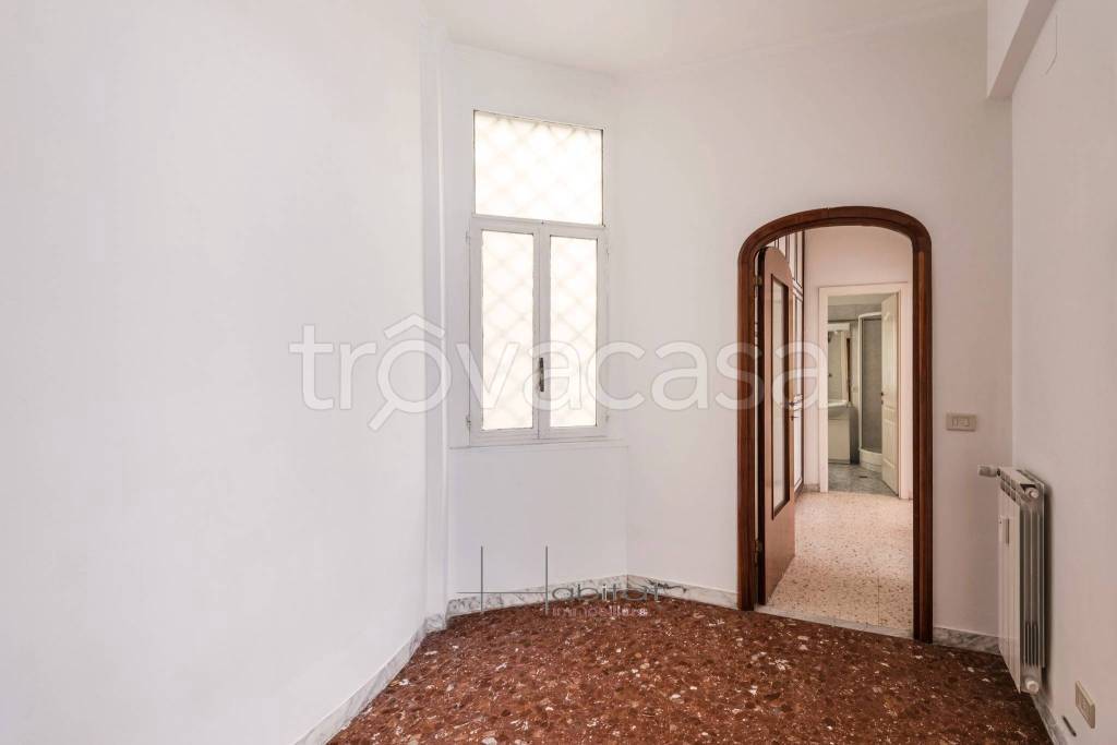appartamento in vendita a Roma in zona Tuscolano