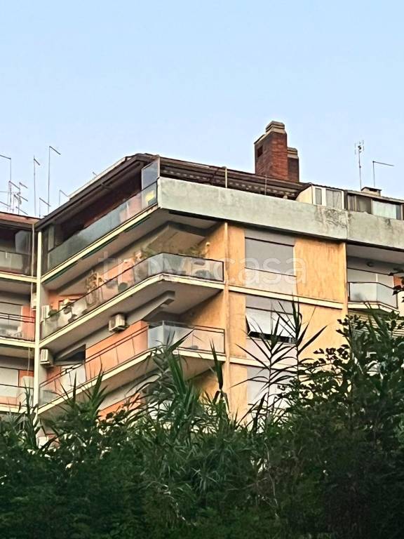 appartamento in vendita a Roma in zona Portuense