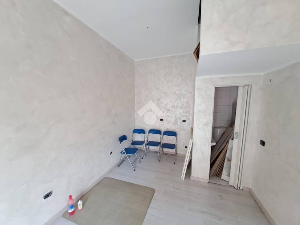 negozio in vendita a Roma in zona Prenestino-Centocelle