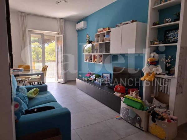 appartamento in vendita a Roma in zona Prenestino-Labicano