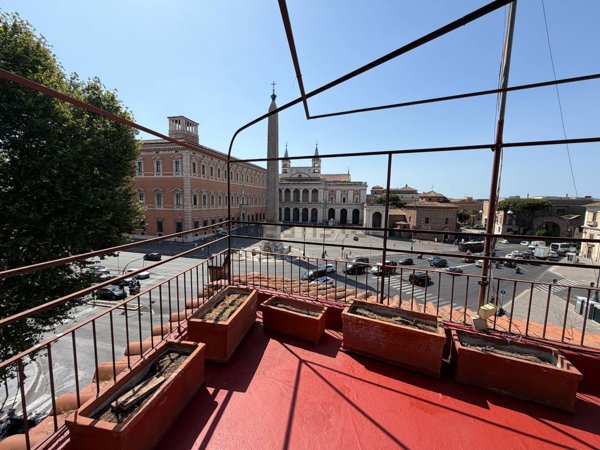 appartamento in vendita a Roma in zona Celio