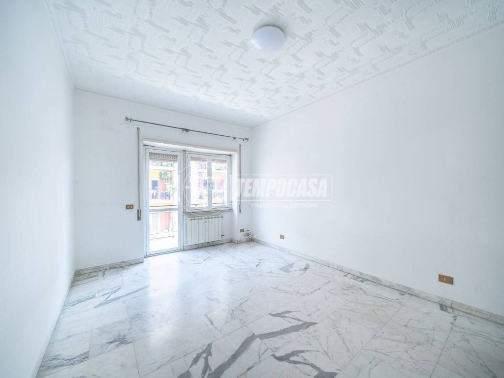 appartamento in vendita a Roma in zona Tuscolano