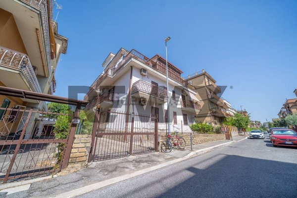 appartamento in vendita a Roma in zona San Basilio