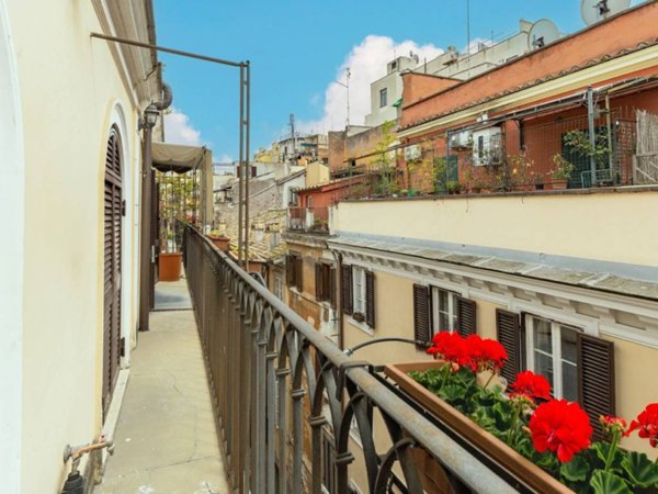 appartamento in vendita a Roma in zona Rione Monti/Campitelli