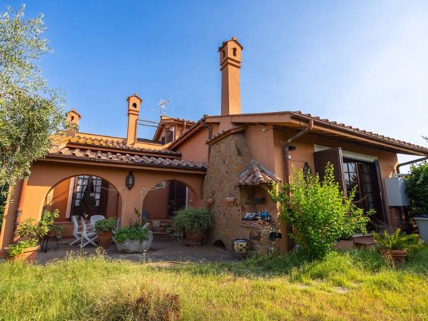 casa indipendente in vendita a Roma in zona Cinquina