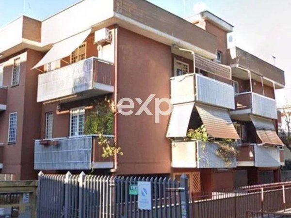 appartamento in vendita a Roma in zona San Basilio