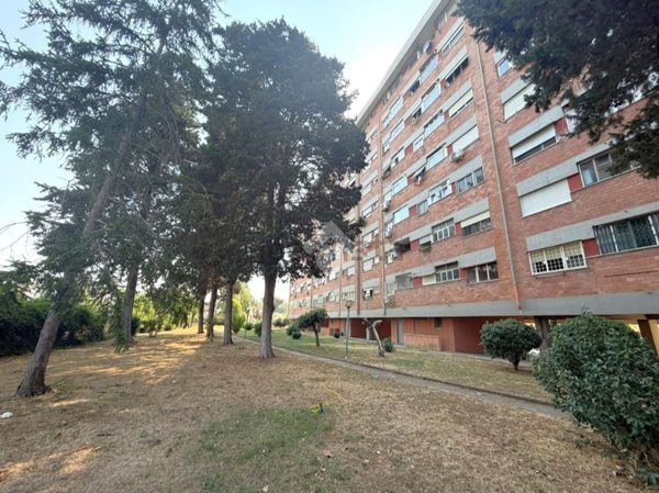 appartamento in vendita a Roma in zona Spinaceto