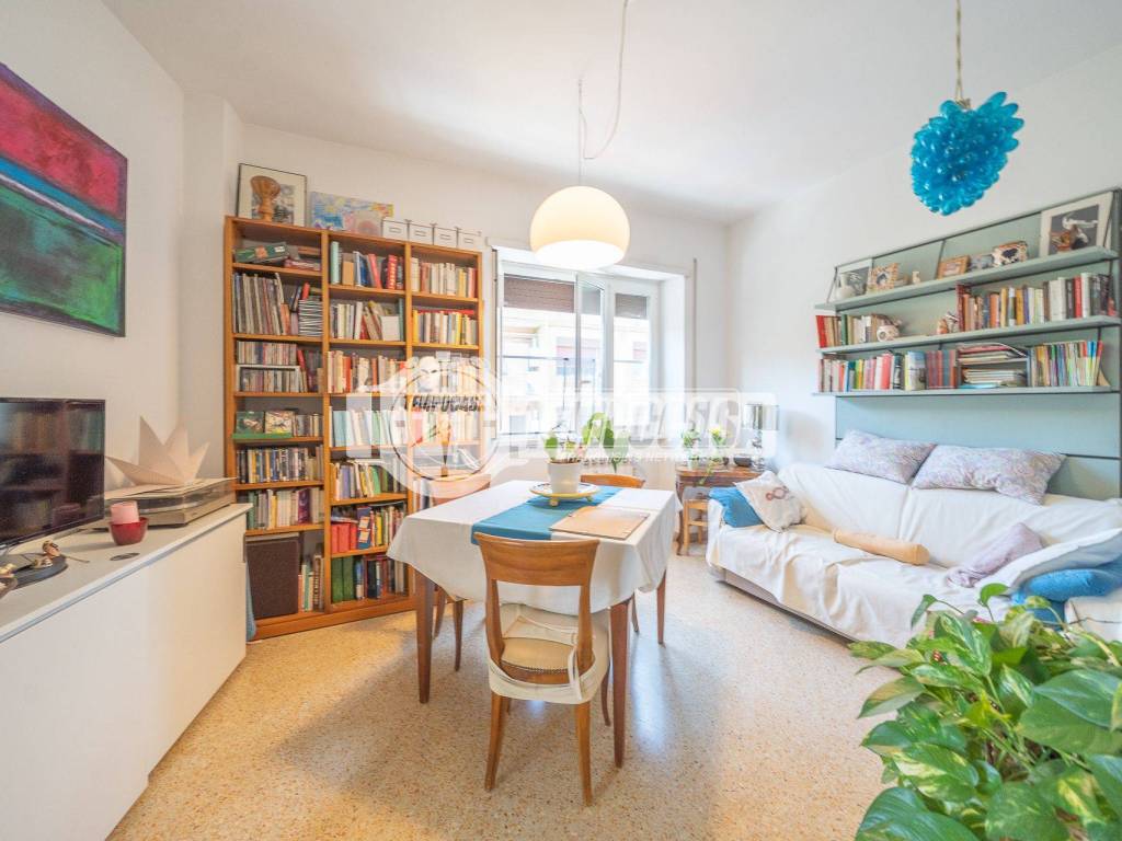 appartamento in vendita a Roma in zona Appio Latino