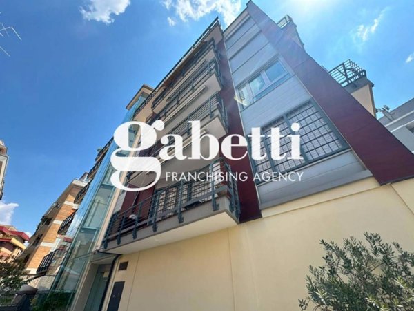 appartamento in vendita a Roma in zona Prenestino-Centocelle