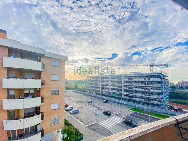 appartamento in vendita a Roma in zona Ponte di Nona