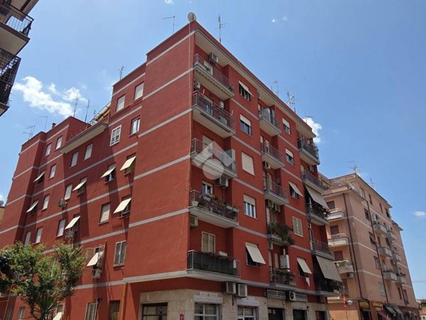 appartamento in vendita a Roma in zona Prenestino-Centocelle
