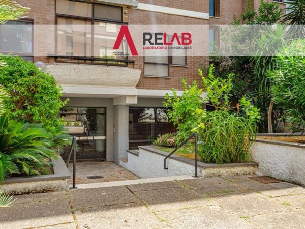 appartamento in vendita a Roma in zona Axa