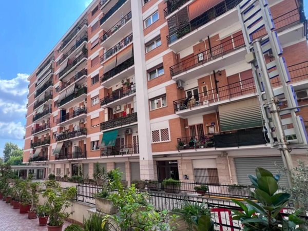 appartamento in vendita a Roma in zona Portuense
