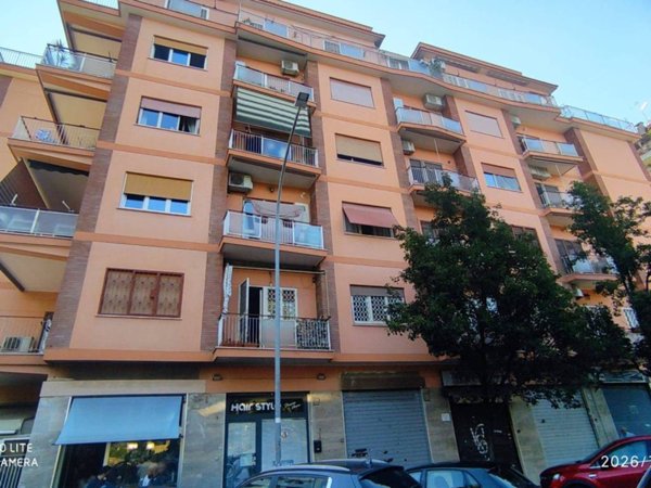appartamento in vendita a Roma in zona Prenestino-Labicano