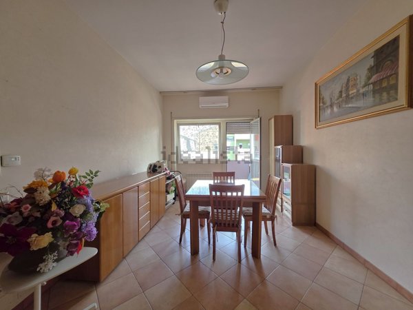appartamento in vendita a Roma in zona Axa