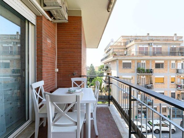 appartamento in vendita a Roma in zona Corviale